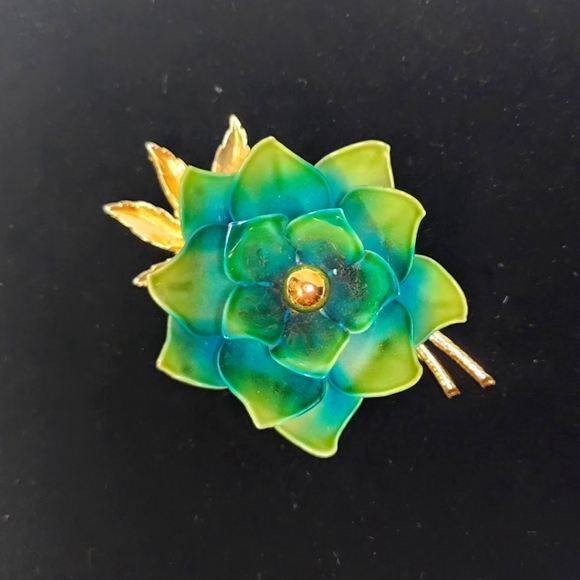 Vintage Coro Green Blue And Yellow Floral Brooch with Gold Stem Cener And Leaves - Picture 7 of 9